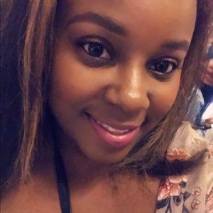 Meet your Posher, Sharon